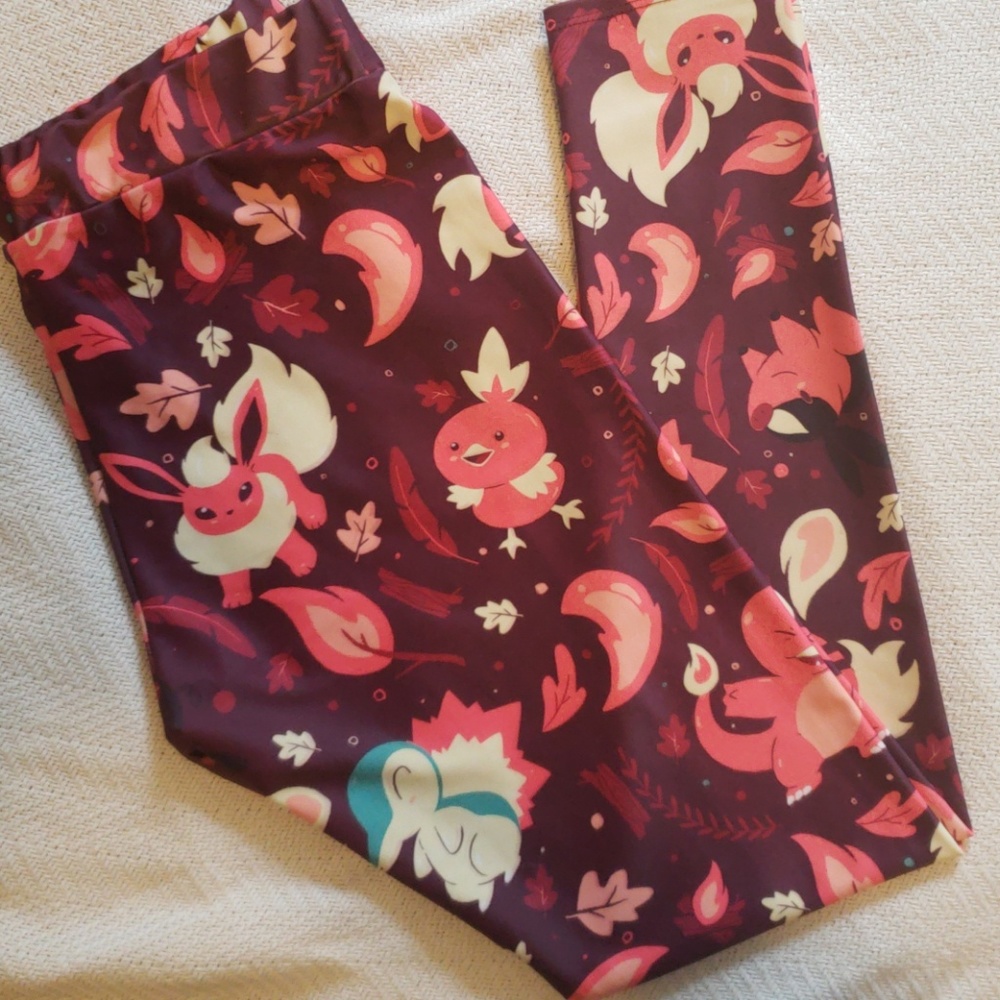 Fire Pokémon leggings
